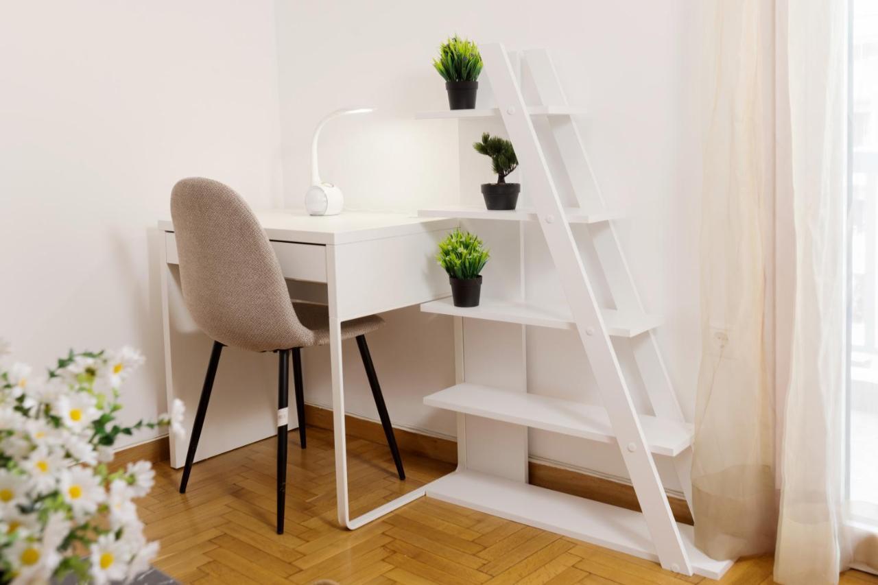 Ferienwohnung Διαμέρισμα Στο Κέντρο Δίπλα Στα Νοσοκομεία Και Τα Αξιοθέατα Athen Exterior foto